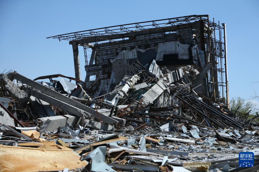 伊朗阿扎迪体育场遭袭受损