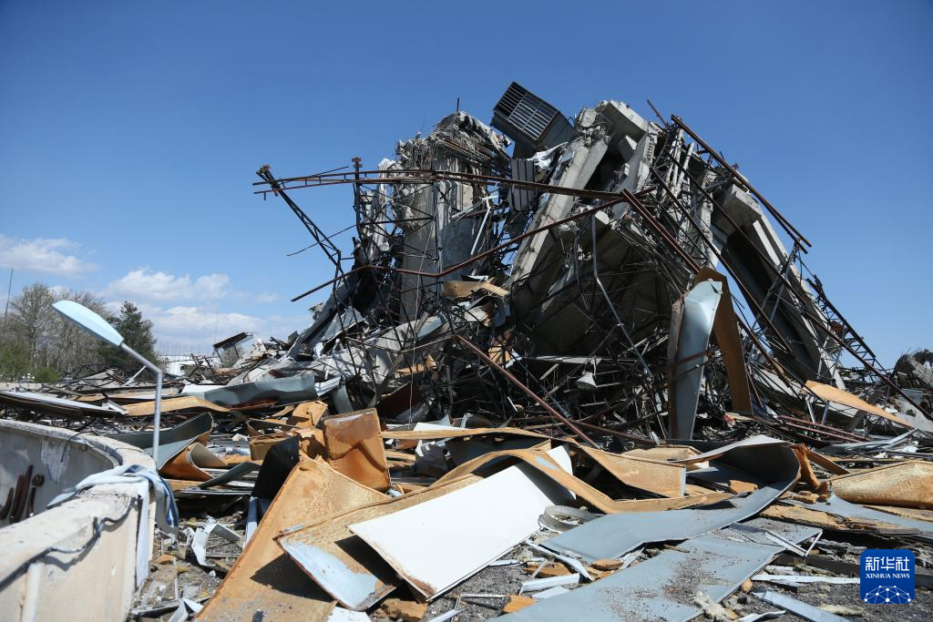 伊朗阿扎迪体育场遭袭受损