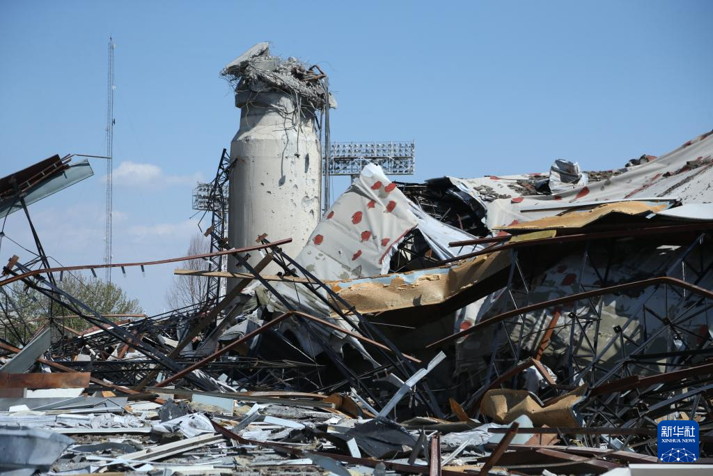 伊朗阿扎迪体育场遭袭受损