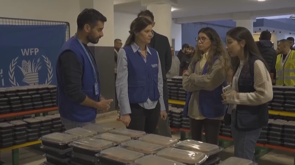 中东战事阻碍人道救援物资运输 全球数百万民众面临危机