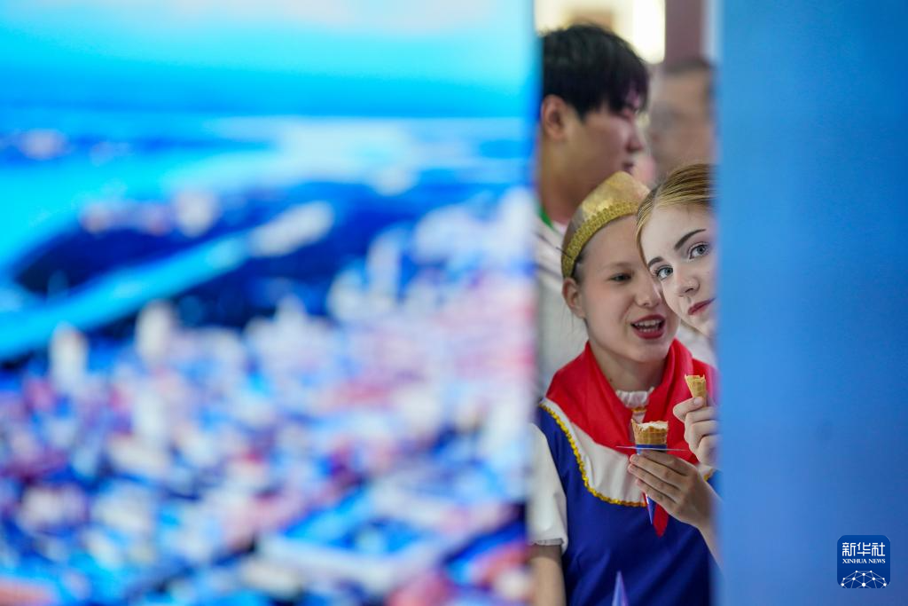 俄罗斯艺术团亮相中国—俄罗斯博览会